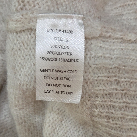 Neuflora Georgia Sweater - Picture 9 of 9